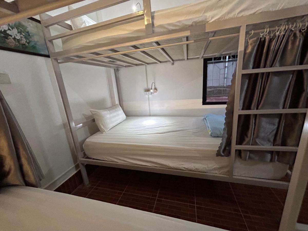 Vang Vieng Backpackers Hostel ภายนอก รูปภาพ