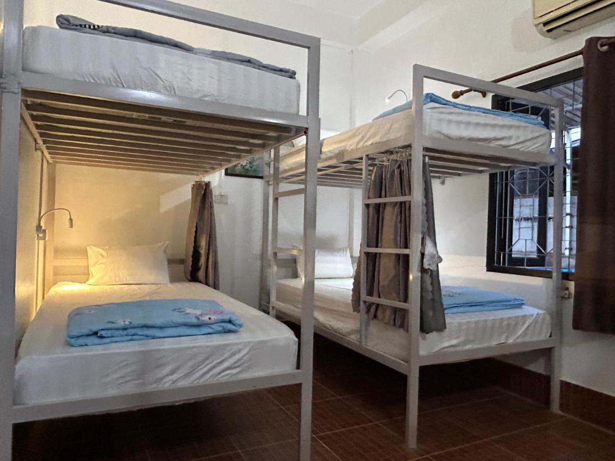 Vang Vieng Backpackers Hostel ภายนอก รูปภาพ