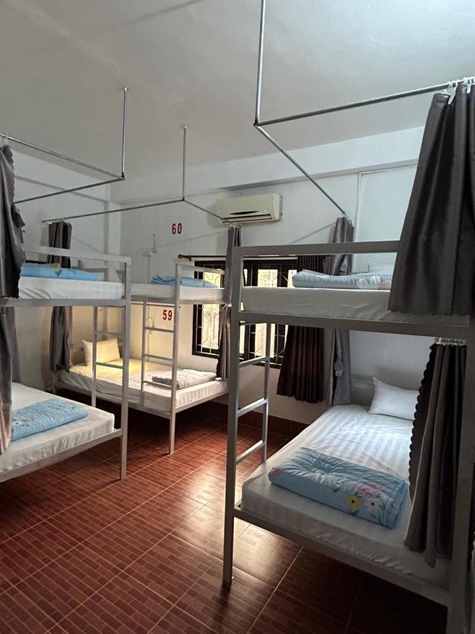 Vang Vieng Backpackers Hostel ภายนอก รูปภาพ