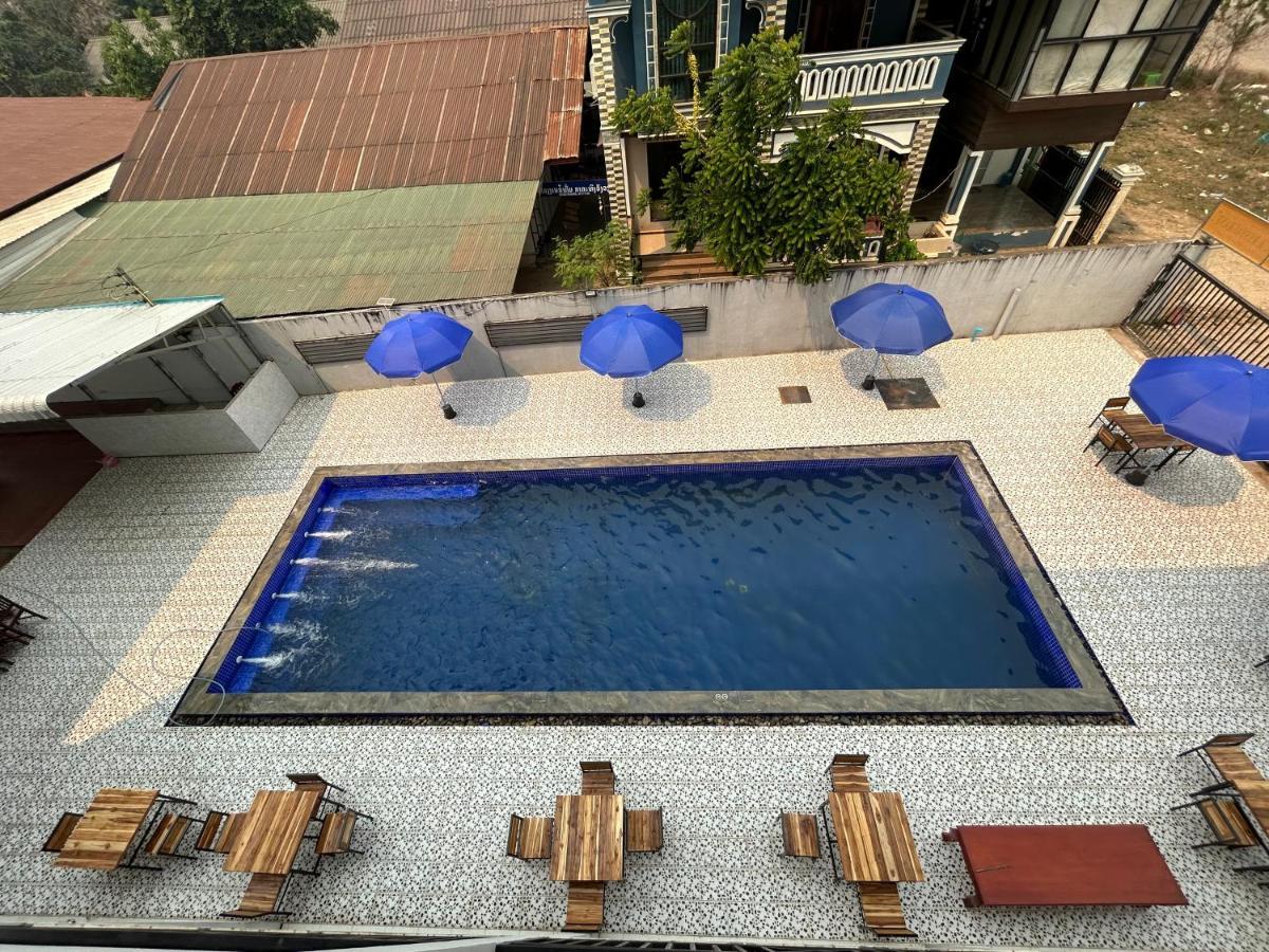 Vang Vieng Backpackers Hostel ภายนอก รูปภาพ
