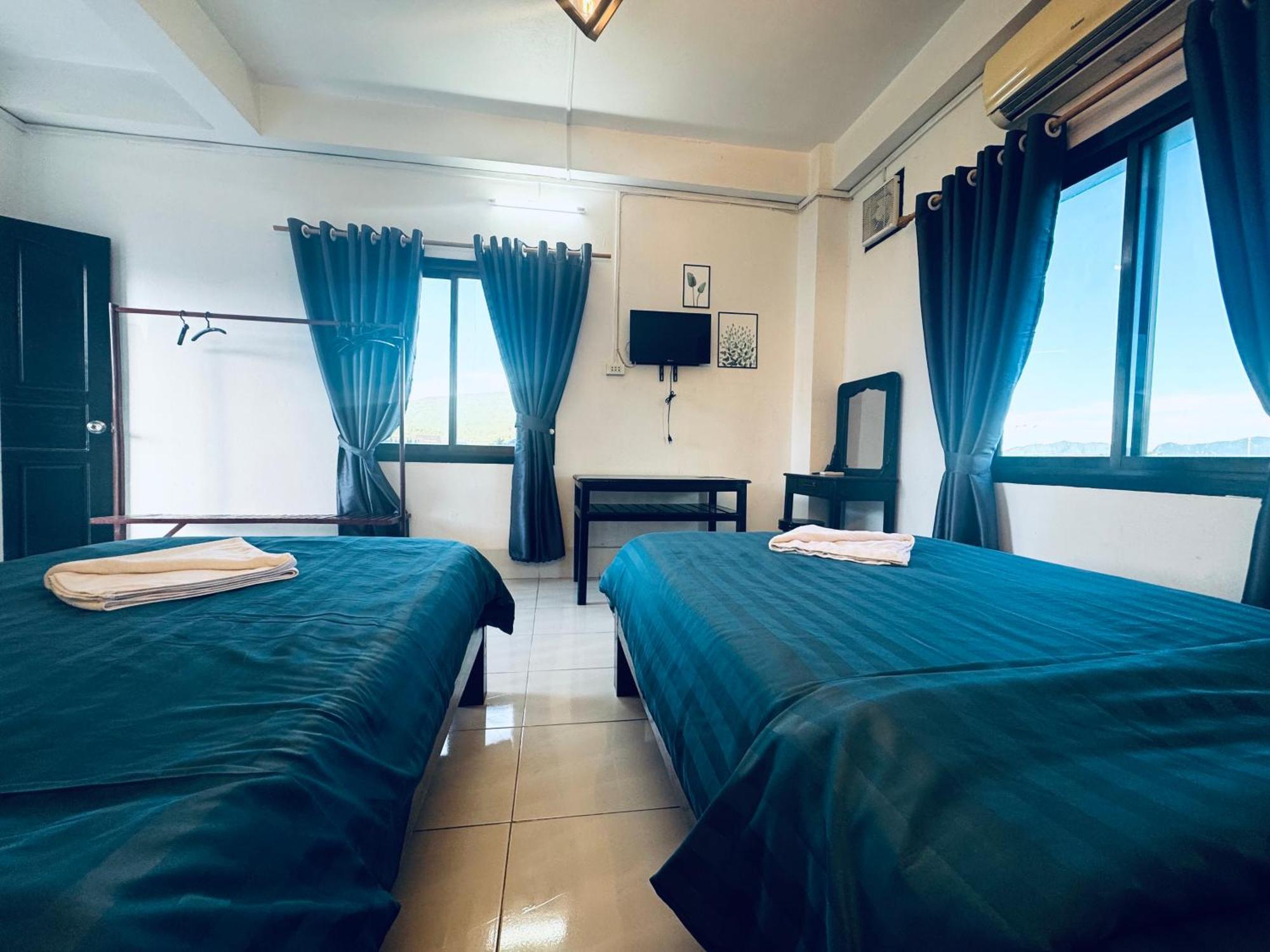 Vang Vieng Backpackers Hostel ภายนอก รูปภาพ