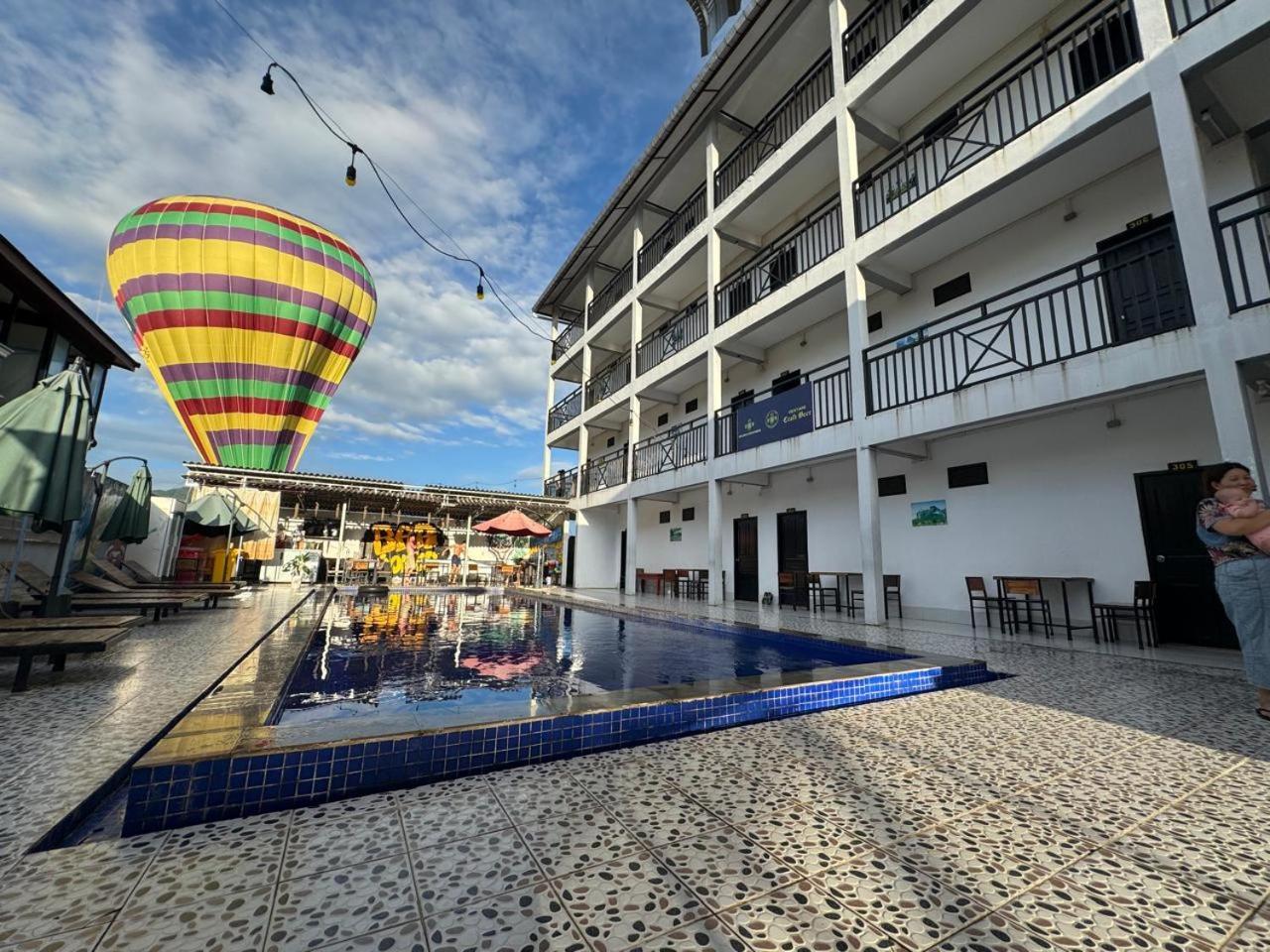 Vang Vieng Backpackers Hostel ภายนอก รูปภาพ