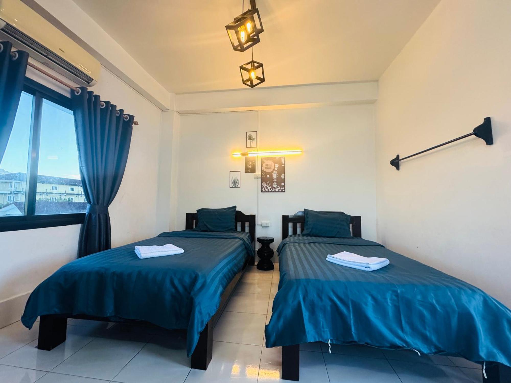 Vang Vieng Backpackers Hostel ภายนอก รูปภาพ